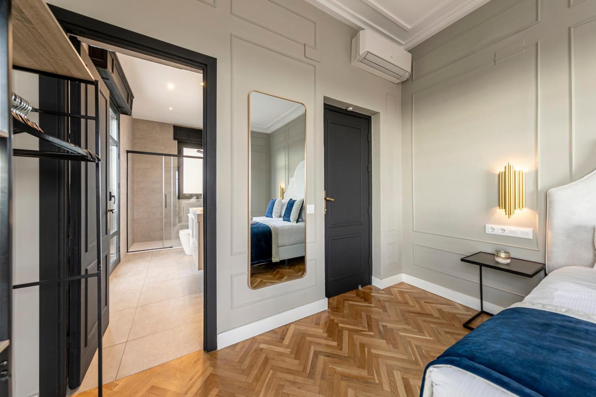 Isg Apartments The Most Exclusive Apartment In Sevillaparking Exterior foto