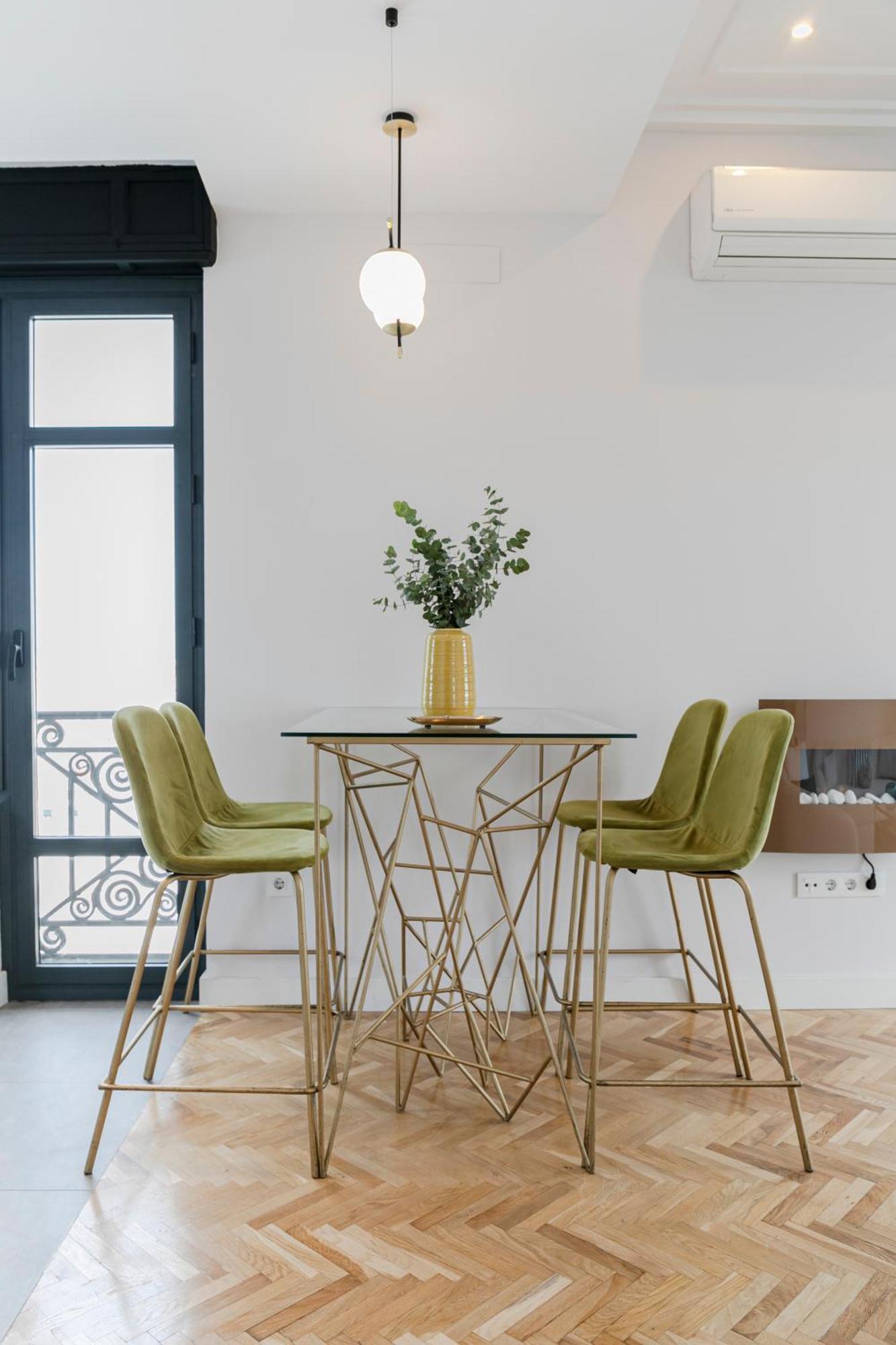 Isg Apartments The Most Exclusive Apartment In Sevillaparking Exterior foto