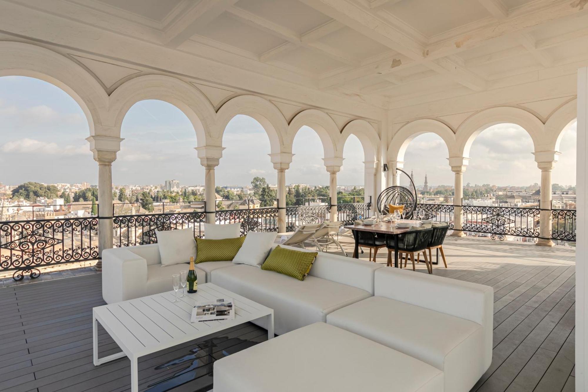 Isg Apartments The Most Exclusive Apartment In Sevillaparking Exterior foto