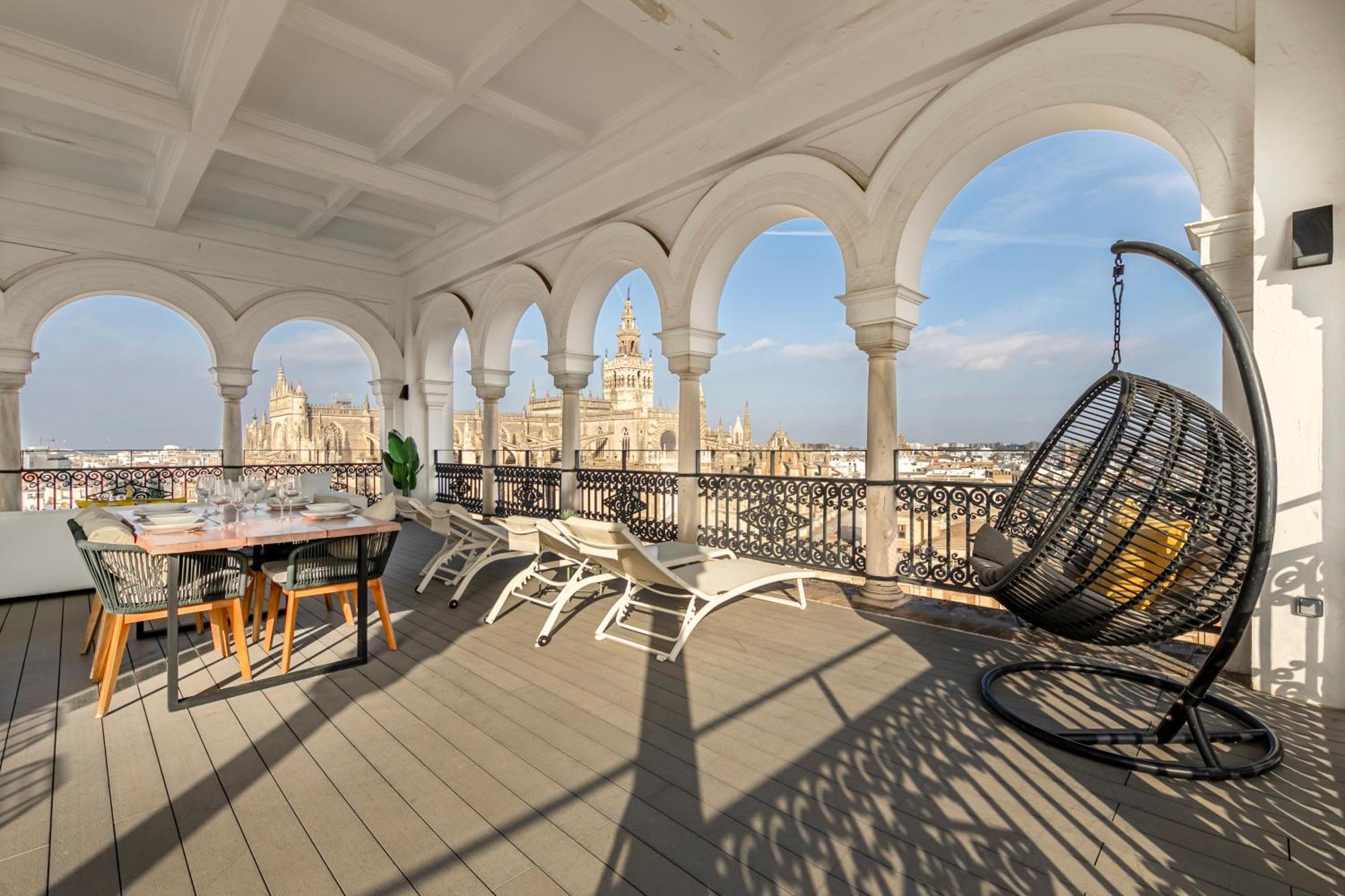 Isg Apartments The Most Exclusive Apartment In Sevillaparking Exterior foto
