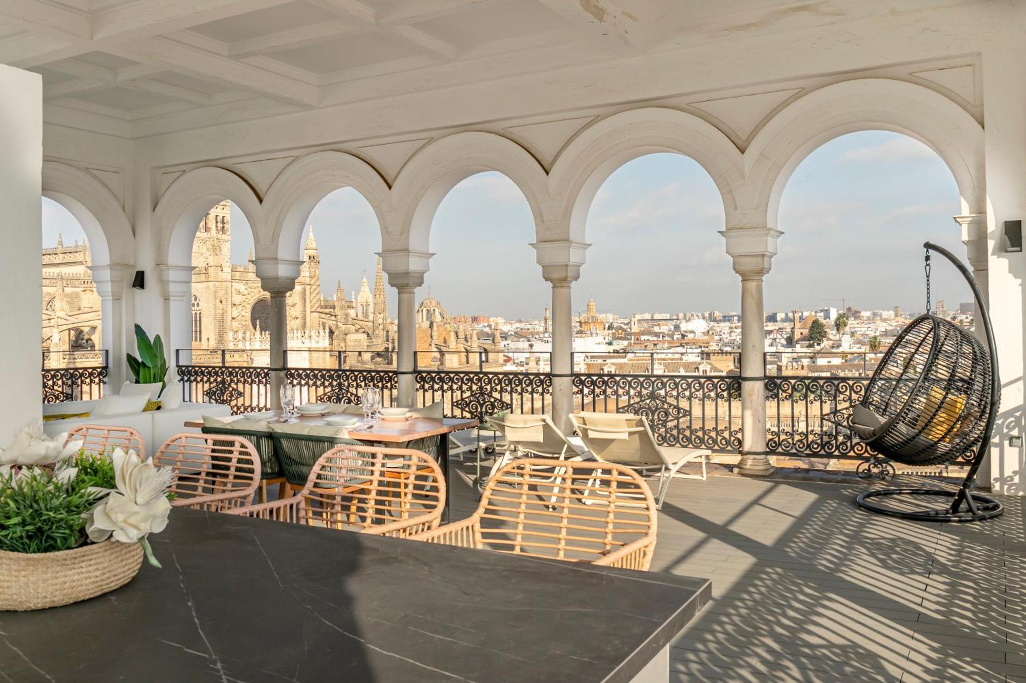 Isg Apartments The Most Exclusive Apartment In Sevillaparking Exterior foto